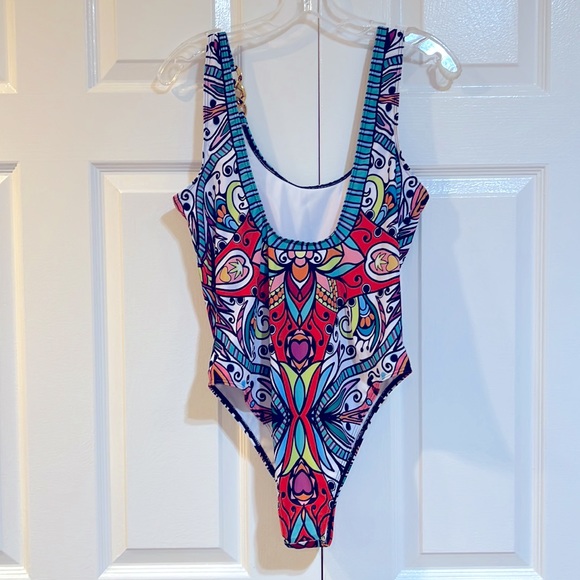 NEW-Floral Print-Gold Chain Linked Shoulder-1
Piece Swimsuit-Multicolor-L (8/12) - Picture 4 of 6